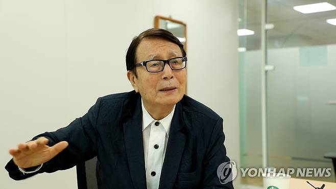 연합뉴스와 인터뷰 중인 박찬종 변호사 [촬영 이다빈]