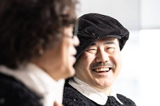 박용준은 지난 30년을 돌아보며 "조동진밴드 멤버에서 임영웅밴드 마스터로, 남들이 보기엔 위치가 달라졌겠지만 음악을 대하는 내 마음은 한결같다"고 말했다. 김경록 기자