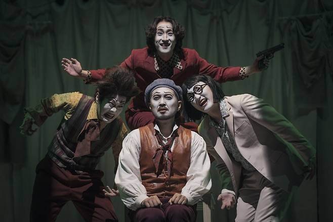 A scene from "Scapin" (National Theater Company of Korea)