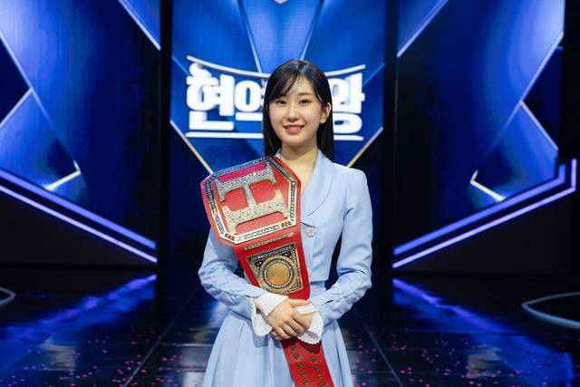 '1대 현역가왕' 가수 전유진이 변함없는 인기를 과시하고 있다. MBN 제공