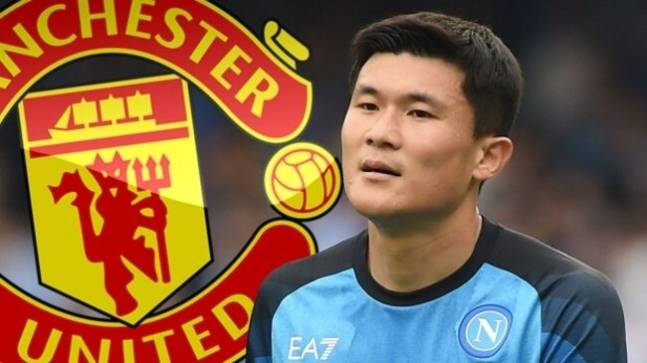 1년 전 김민재를 뜨겁게 원했던 맨유. 사진=더 선 캡처