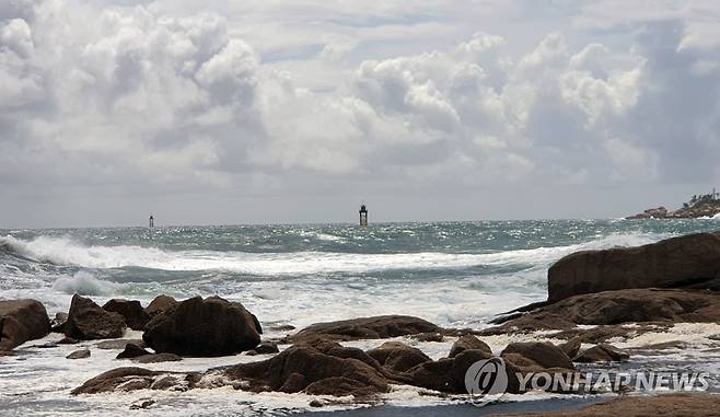 너울성 파도 [해경 제공·재판매 및 DB 금지]