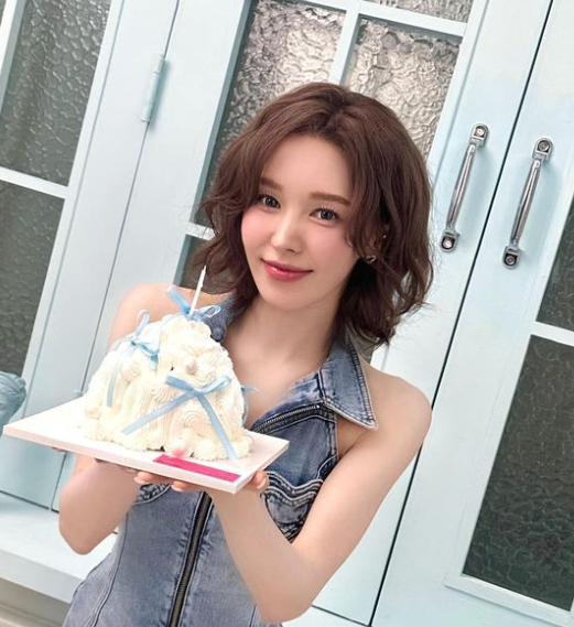 웬디 SNS / 단발 레이어드 c컬펌