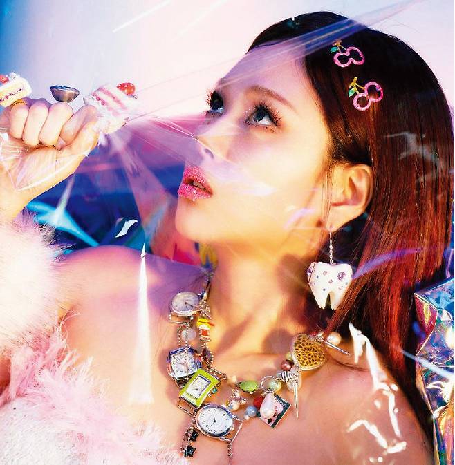 비비(BIBI)가 싱글 앨범 ‘밤양갱’을 발표했다. [비비 인스타그램 캡처]