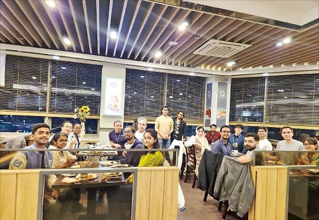 DGIST AI 기반 지능형로봇혁신인재양성 사업단의 학생들.  DGIST 제공