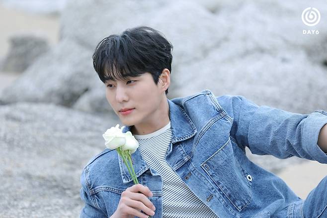 데이식스 영케이. 데이식스 공식 트위터