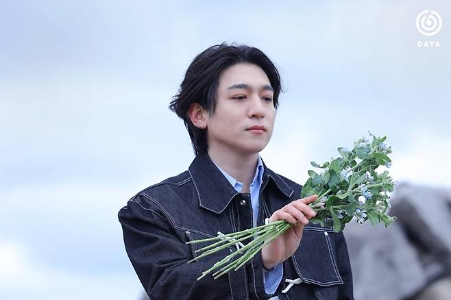 데이식스 성진. 데이식스 공식 트위터