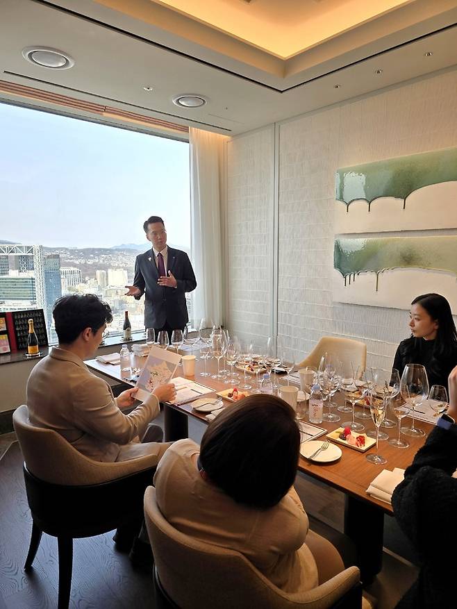 라심 라운지 원데이 와인 클래스. 최현태 기자