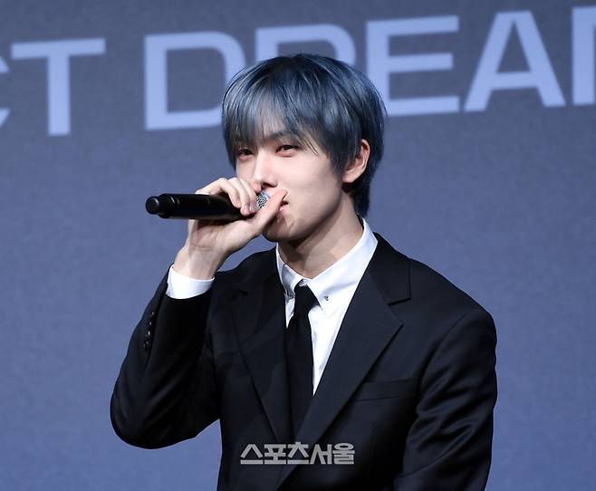 그룹 NCT 드림 지성이 25일 광진구 그랜드 워커힐 서울에서 열린 새 앨범 ‘드림 이스케이프’ 발매 기념 기자간담회에서 사회자의 질문에 답하고 있다. 2024. 3. 25.최승섭기자 thunder@sportsseoul.com