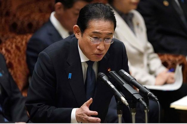 기시다 후미오 일본 총리가 25일 도쿄 참의원 예산위원회에 출석해 질의에 답변하고 있다. ⓒ AFP/연합뉴스