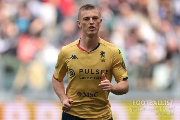 알베르트 그뷔드뮌손(제노아). 게티이미지코리아