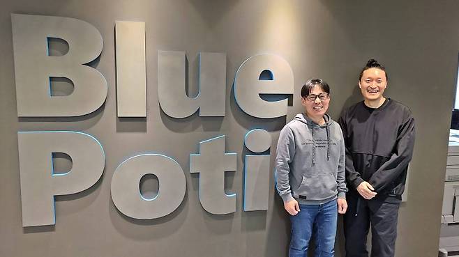 왼쪽부터) 김용길PD, 정상기 이사