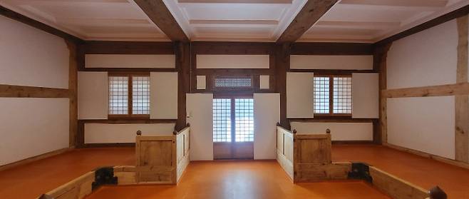 전설의 구들이라 불리는 하동군 아자방은 희소성과 불교사와 건축사에 기여하는 학술적 의미를 인정받아 지난해 국가민속문화재로 지정됐다.