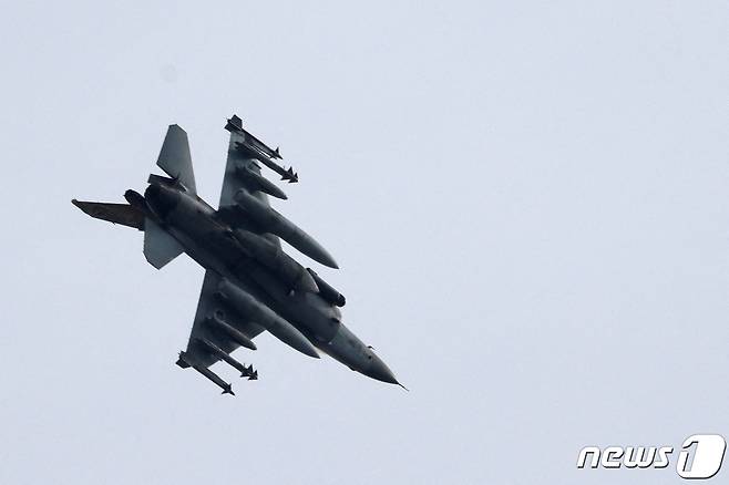 F-16 전투기. ⓒ 로이터=뉴스1 ⓒ News1 김성식 기자