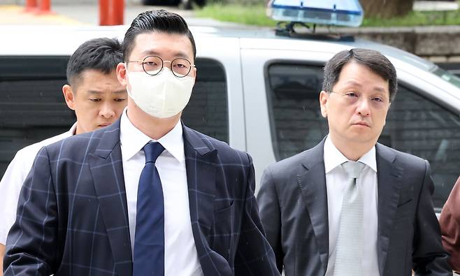 이상영 대우산업개발 회장과 한재준 전 대표./뉴스1