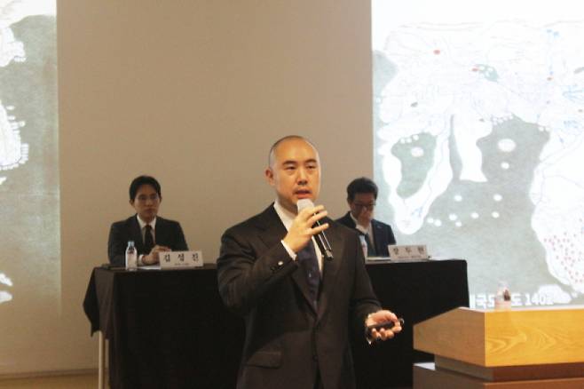 김정균 보령 대표가 2023년 주총에서 미국 기업과 합작사 설립을 발표하고 있다. 보령 제공