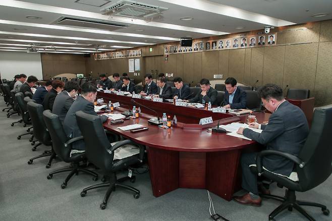 당진시청 소회의실에서 개최된 담수호 수질개선 대책협의회 모습 ⓒ당진시 제공