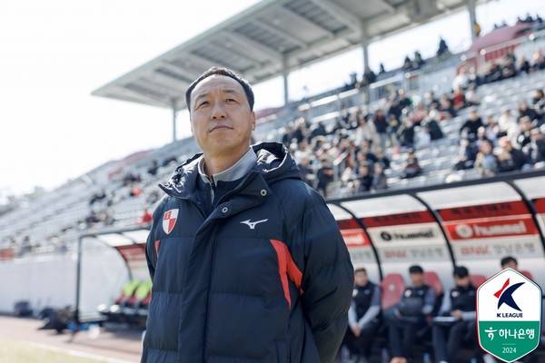박진섭 부산아이파크 감독. 한국프로축구연맹 제공