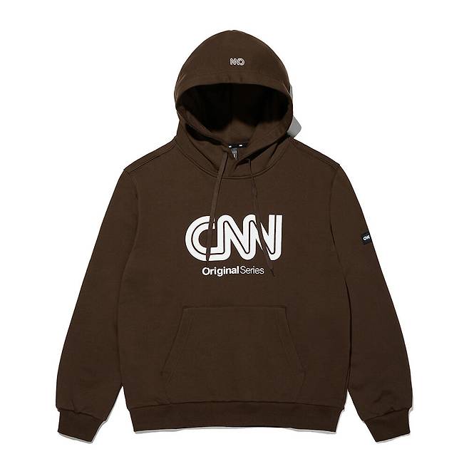 A hoodie with a CNN logo is sold on Korean online fashion platform Musinsa. (Musinsa)