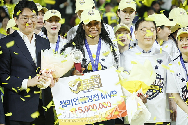 [포토] 모마 '제가 MVP'