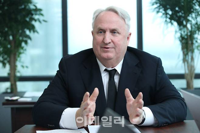 인요한 국민의미래 선거대책위원장이 지난달 28일 서울 영등포구 여의도동 중앙당사에서 이데일리와 인터뷰를 하고 있다. (사진=이데일리 노진환 기자)