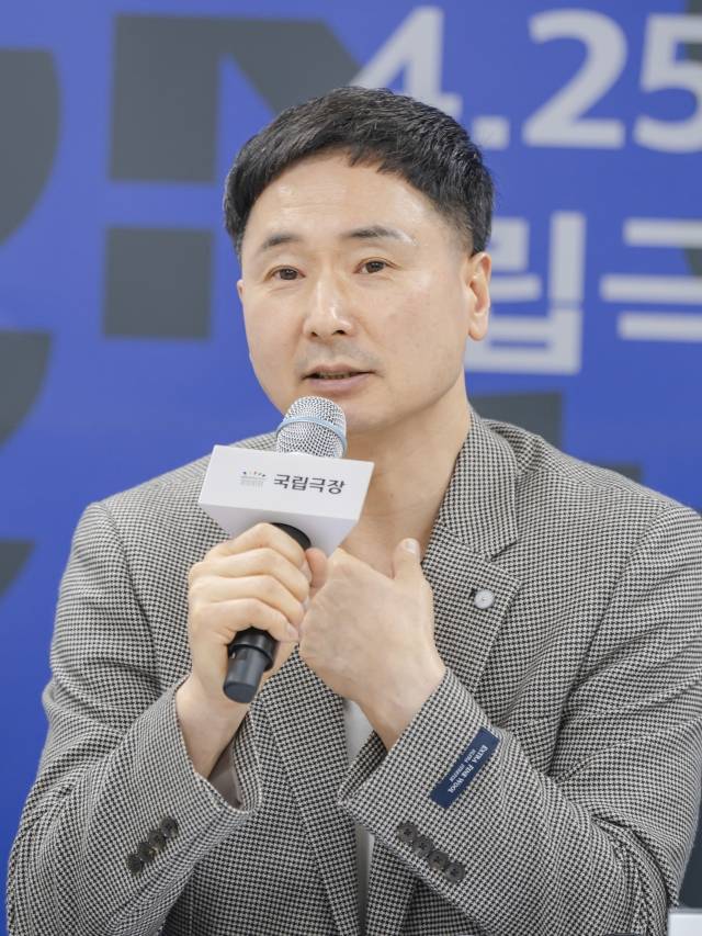 김종덕 국립무용단 예술감독.              국립극장