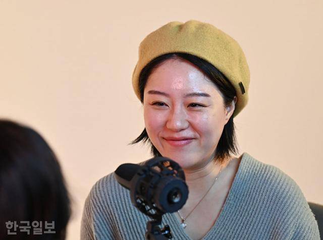 “애썼어. 잘 버텼다.” 한 해를 보낼 때마다 민지씨가 스스로에게 해주는 말이다. 최주연 기자