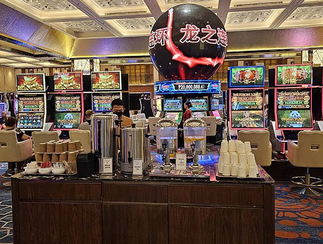 ▲24시간 고객서비스가 가능한 필리핀 마닐라의 한 카지노는 슬롯머신 등 게임좌석이 항상 여유가 있어 고객들이 편하게 게임을 즐길 수 있다. ⓒ프레시안