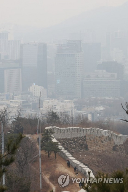 ▲ 겨울철 복병 초미세먼지. 사진/연합뉴스