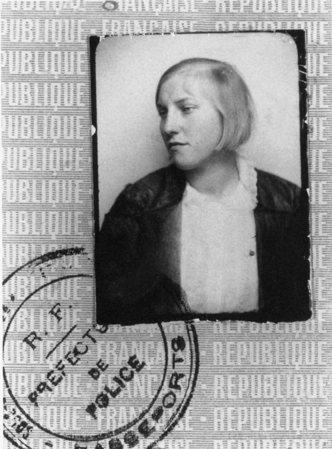 피카소의 황금 뮤즈로 불리는 마리 테레즈 윌터. 피카소의 전성기인 1932년 그려진 초상화의 여인은 마리를 모델로 한 그림이다. [Apic·게티이미지]