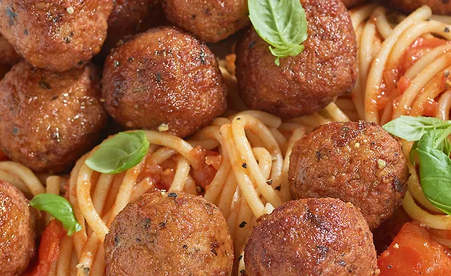 Linda McCartney Foods‘ Vegetarian Tomato & Basil Meatballs