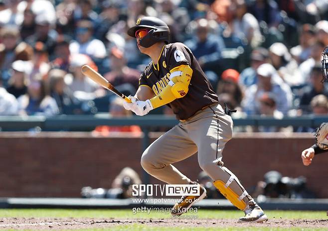 ▲ 이날 안타 하나를 기록한 김하성의 시즌 타율은 종전 0.200에서 0.205로 살짝 올랐다. 시즌 OPS(출루율+장타율)는 0.612를 기록했다.