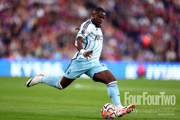 사진=게티이미지.&nbsp;세르주&nbsp;오리에가&nbsp;올렉산드르&nbsp;진첸코를&nbsp;저격했다.