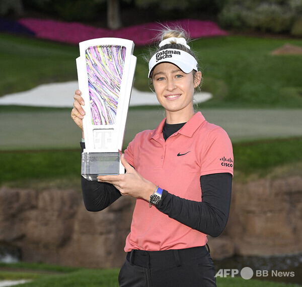 2024년 미국여자프로골프(LPGA) 투어 T-모바일 매치플레이 우승을 차지한 넬리 코다가 출전 대회 기준 4연속 우승한 모습이다. 사진제공=ⓒAFPBBNews = News1