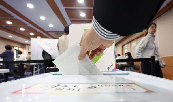 ▲22대 총선 사전투표 모습. ⓒ연합뉴스