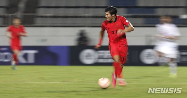 [창원=뉴시스] 정병혁 기자 = 12일 경남 창원축구센터에서 열린 AFC U-23 아시안컵 예선 B조 대한민국 대 미얀마의 경기, 정상빈이 드리블을 하고 있다. 2023.09.12. jhope@newsis.com