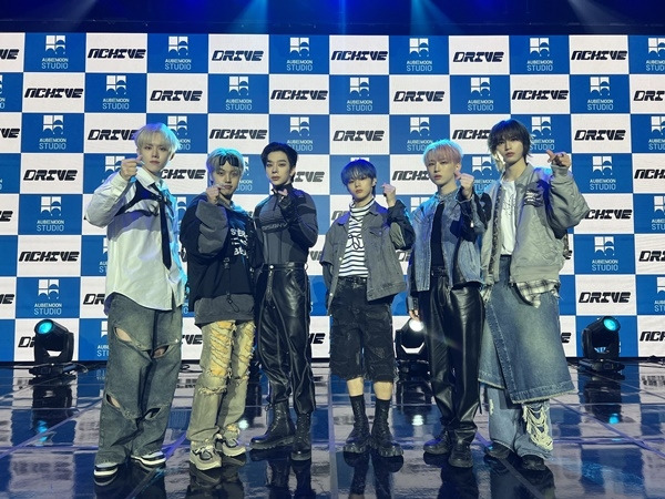 엔카이브. 첫 번째 싱글 앨범 ‘드라이브(DRIVE)’ 발매 기념 쇼케이스