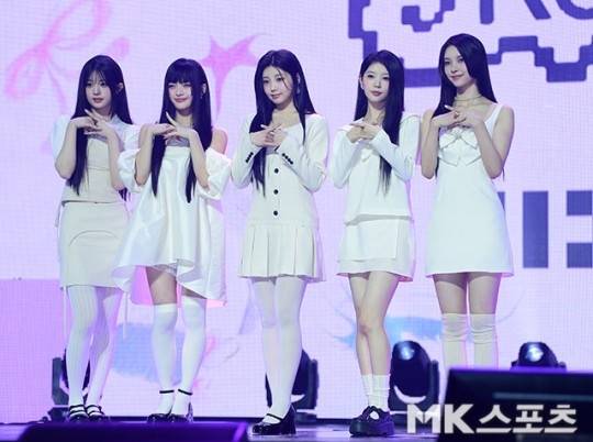 아일릿(ILLIT)이 K-팝 5세대 걸그룹의 ‘음원 강자’로 우뚝 섰다.  사진=김영구 기자