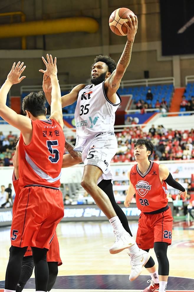 패리스 배스.  KBL 제공