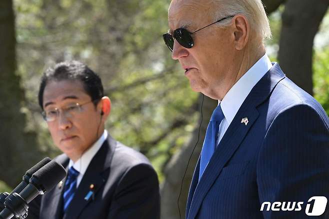 조 바이든 미국 대통령이 10일(현지시각) 워싱턴 백악관에서 국빈 방문한 기시다 후미오 일본 총리와 회담을 마친 뒤 기자회견을 하고 있다. 2024. 4. 11 ⓒ AFP=뉴스1 ⓒ News1 우동명 기자