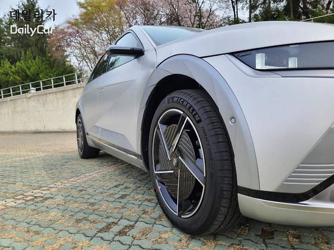 현대차, 더 뉴 아이오닉 5 (미쉐린 타이어)