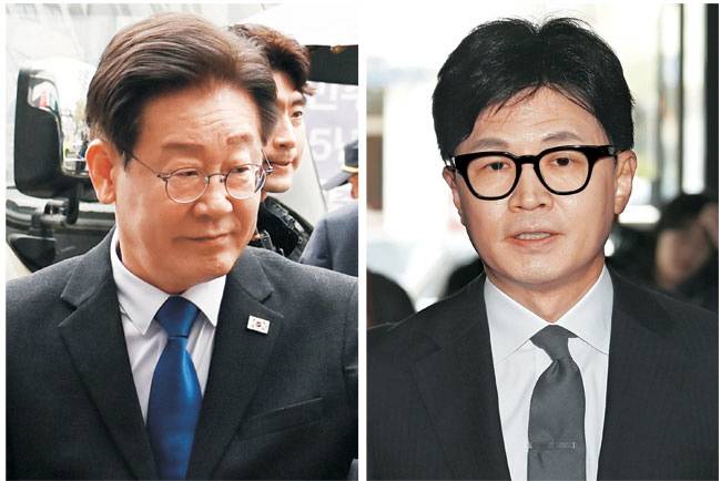 승자와 패자 이재명(왼쪽 사진) 더불어민주당 대표가 11일 오전 서울 영등포구 당사로 출근하고 있다. 한동훈(오른쪽) 국민의힘 비상대책위원장이 같은 날 여의도 국민의힘 당사에서 총선 관련 입장 발표를 위해 들어서고 있다.  곽성호·윤성호 기자