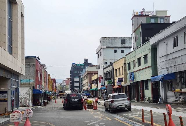 ▲ 강릉지역 내 유일하게 청소년통행금지구역으로 지정됐던 KTX강릉역 일대 여인숙 밀집지역이 24년만에 통행금지가 해제된다.