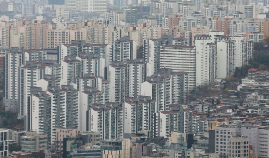 남산타워에서 본 서울 아파트 단지 모습. (사진=뉴스1)