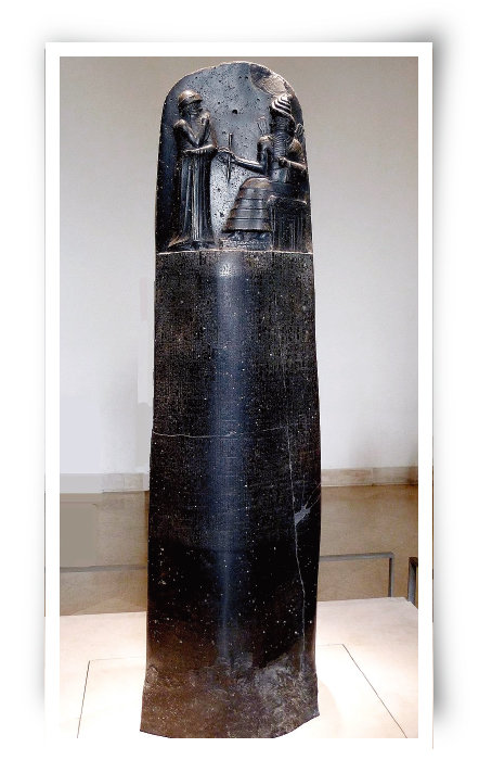 함무라비법전이 기록된 돌기둥. 현재 프랑스 루브르 박물관이 소장하고 있다. [위키피디아 재팬]