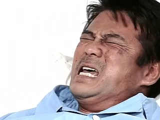 “내...내가 고자라니...하...하지만 목숨은 건졌다”