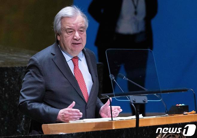 미국 뉴욕의 유엔 본부에서 7일(현지시간) 안토니우 구테흐스 유엔 사무총장이 2024년 우선순위를 발표하며 연설하고 있다. 2024.02.07 ⓒ AFP=뉴스1 ⓒ News1 정지윤 기자