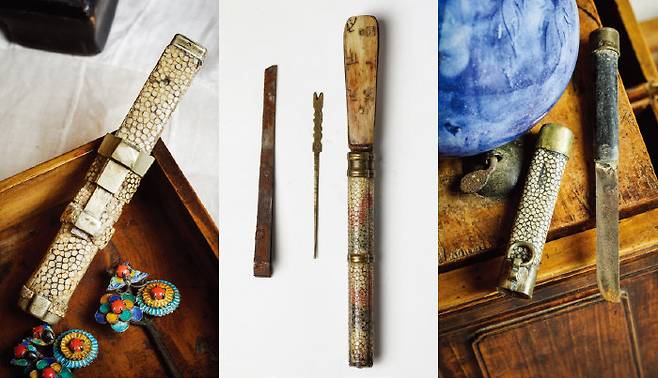 어피장도는 상어, 가오리 등의 가죽을 사용해 만든다. 껍질을 말린 후 장도를 감싸 미끄러짐을 방지한다. 족집게와 침으로 생활의 편리함도 담았다. (왼쪽)11.7x9.9 (가운데)14.4x12.5 (오른쪽)14x12.7