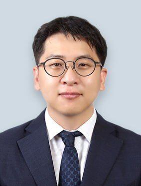 법무법인 로백스에 새로 합류한 김정훈 파트너 변호사. / 로백스 제공