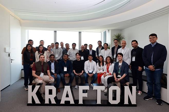 크래프톤은 지난 12일 인도 리더십 커뮤니티 ‘YPO 뭄바이 대표단(YPO Mumbai Connect)’이 크래프톤 서울 본사를 방문해 환담을 진행했다고 16일 밝혔다. 크래프톤